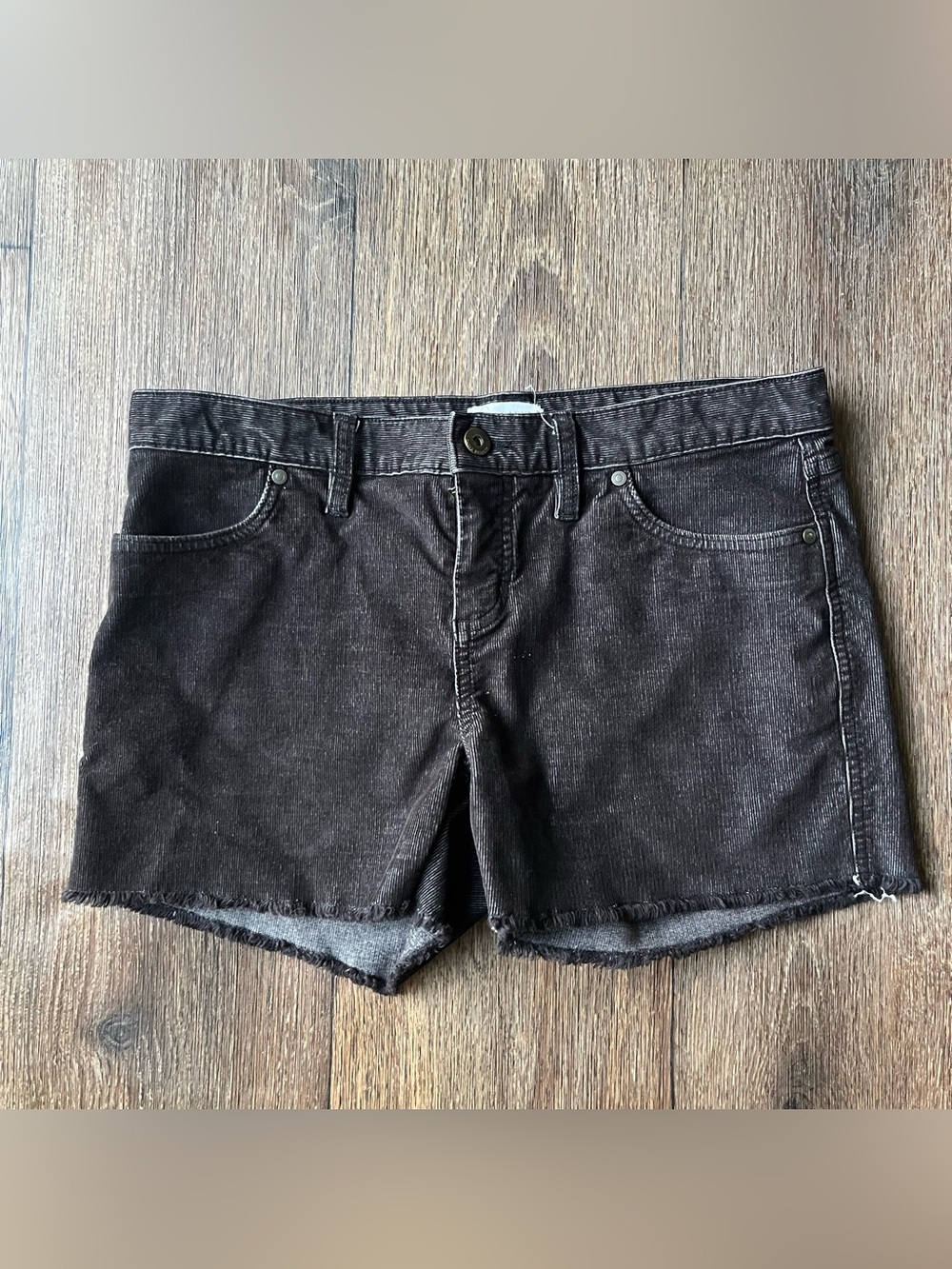 Carve designs black corduroy cutoff outdoor shorts size 4 32” waist *read